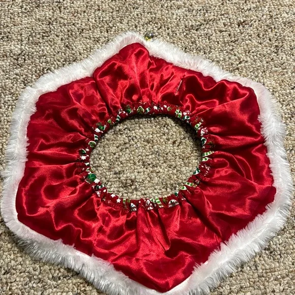 Pet costume holiday collar / skirt - Picture 3 of 3